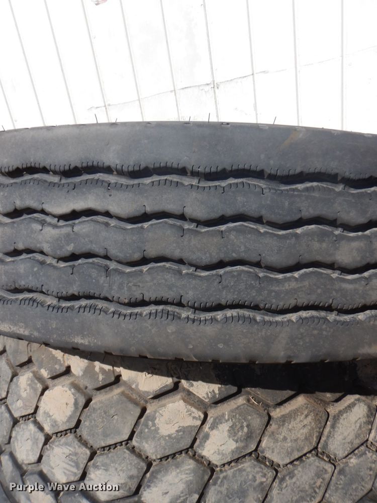 image for item HE9557 (22) tires