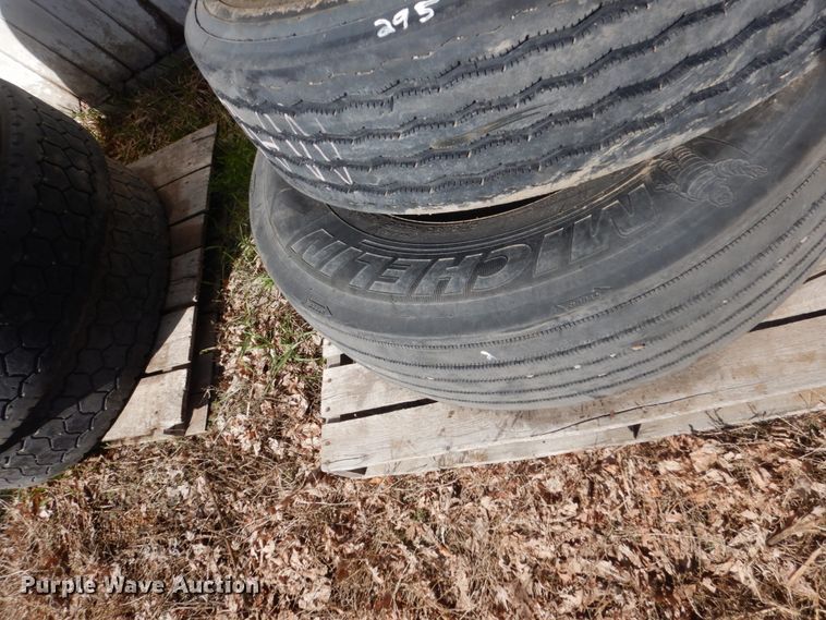 image for item HE9557 (22) tires