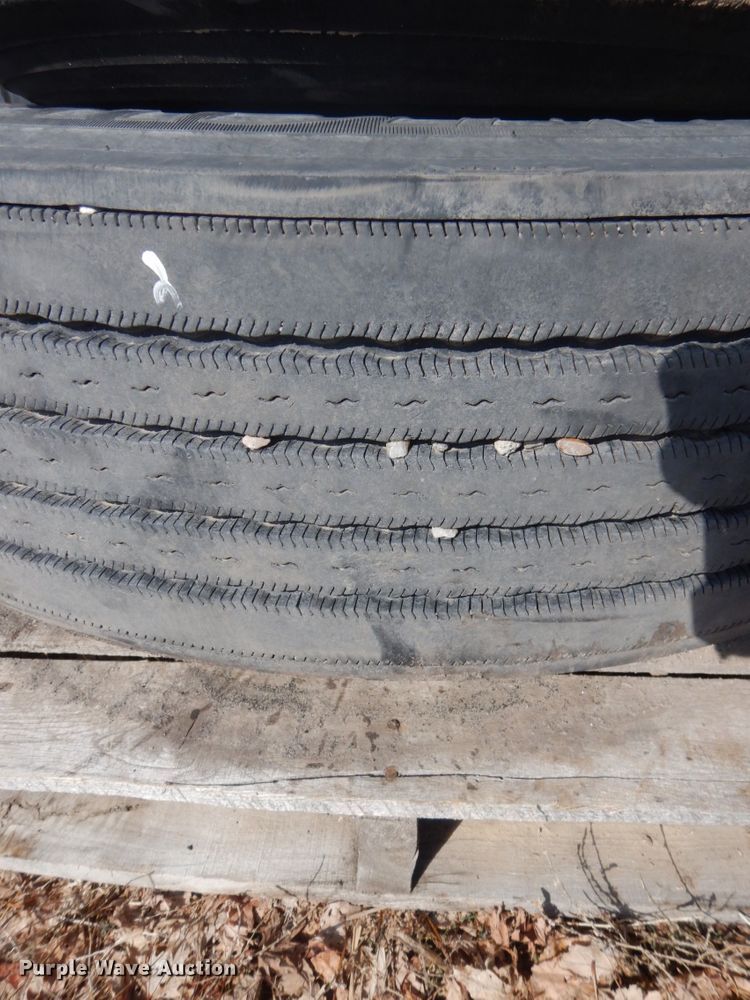 image for item HE9557 (22) tires