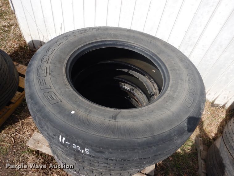 image for item HE9557 (22) tires
