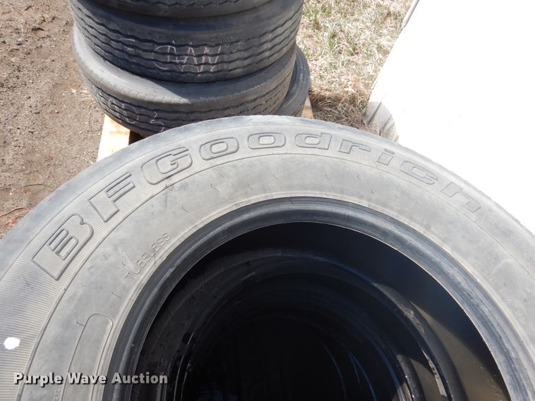 image for item HE9557 (22) tires