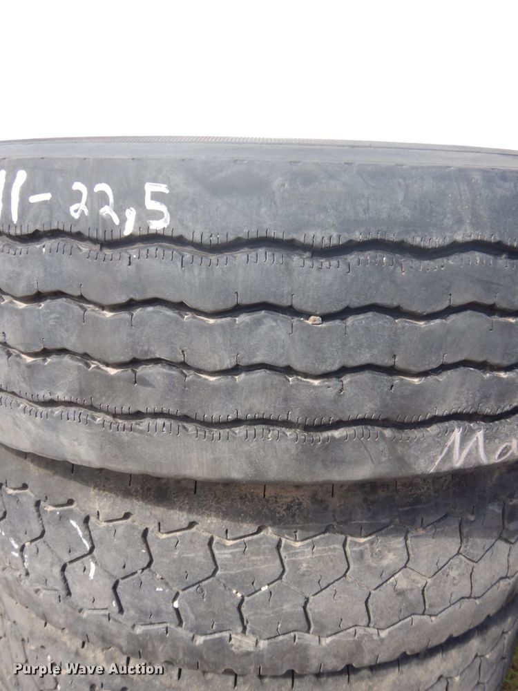 image for item HE9557 (22) tires