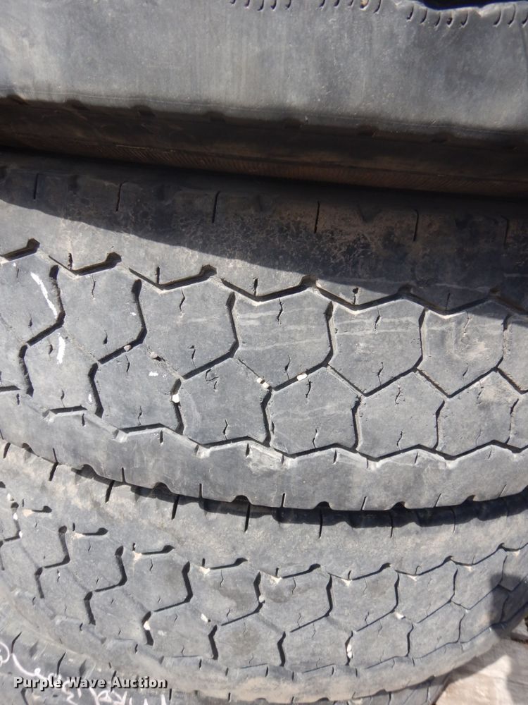 image for item HE9557 (22) tires
