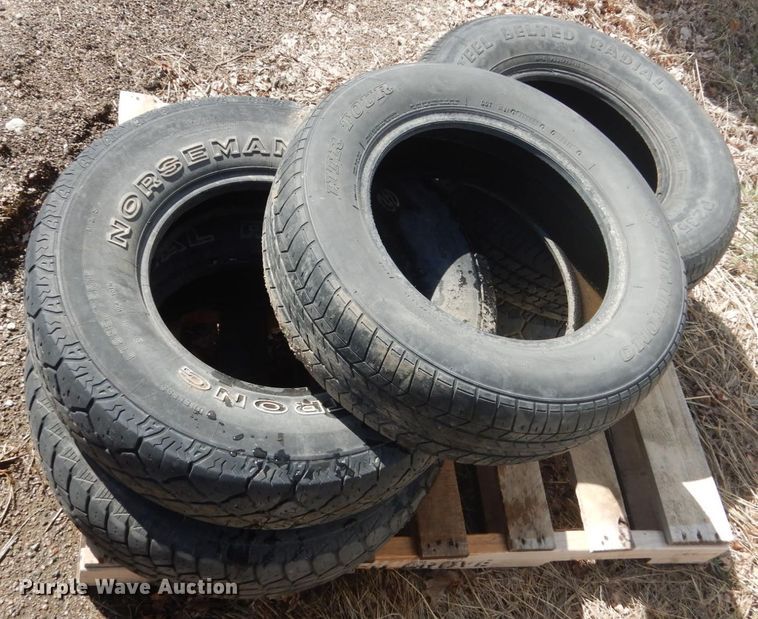 image for item HE9557 (22) tires