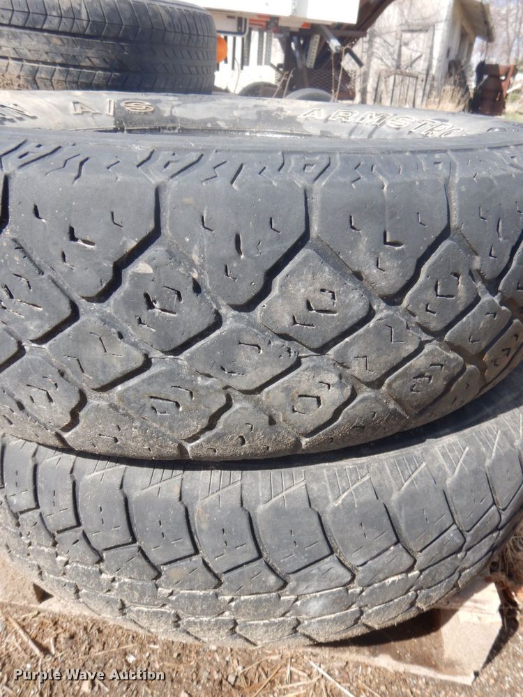 image for item HE9557 (22) tires