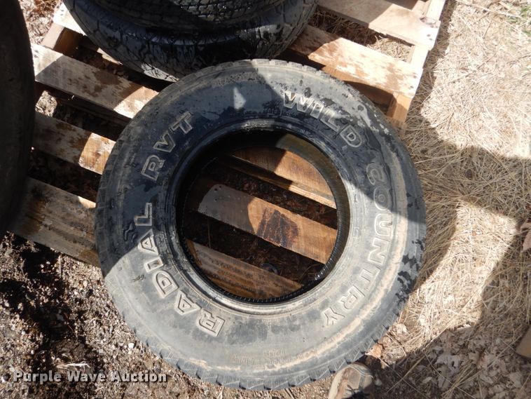 image for item HE9557 (22) tires