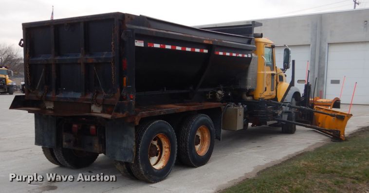 image for item HE9559 2011 Mack GU  dump truck