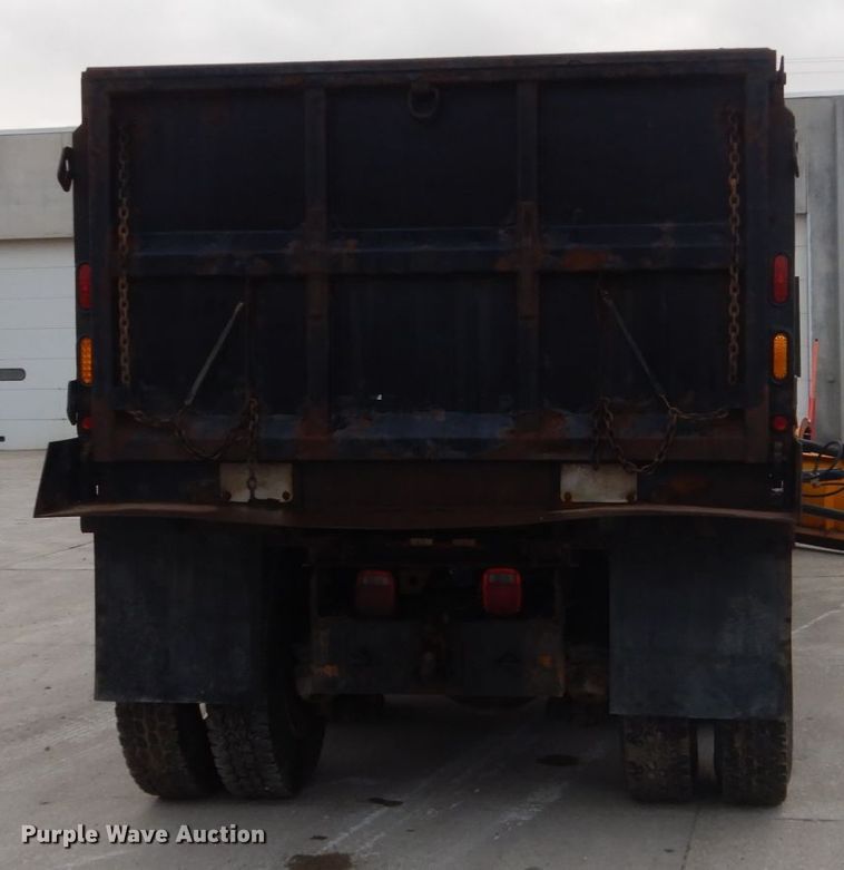 image for item HE9559 2011 Mack GU  dump truck