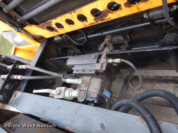 image for item HE9559 2011 Mack GU  dump truck