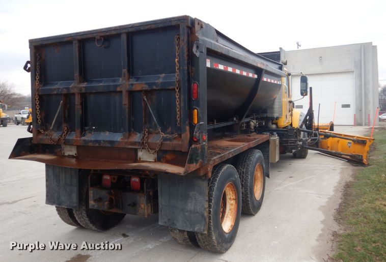 image for item HE9559 2011 Mack GU  dump truck