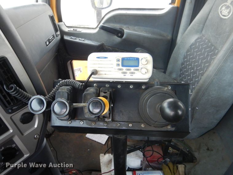 image for item HE9559 2011 Mack GU  dump truck