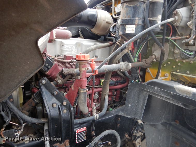 image for item HE9559 2011 Mack GU  dump truck