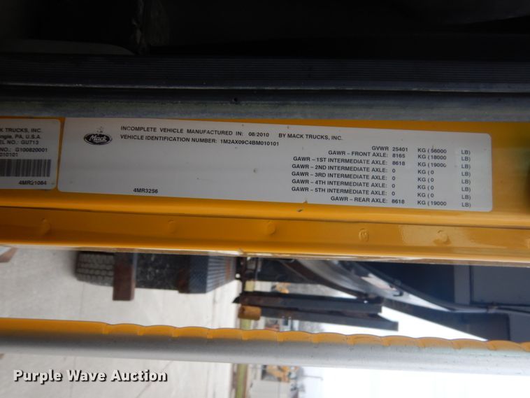 image for item HE9559 2011 Mack GU  dump truck