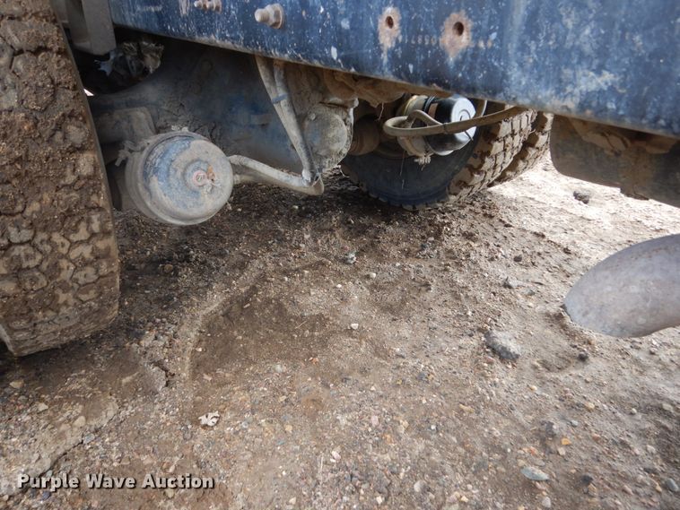 image for item HE9562 1998 Ford LT8000  hydroseeder truck