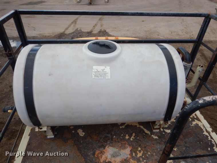 image for item HE9562 1998 Ford LT8000  hydroseeder truck