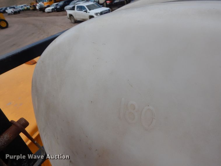 image for item HE9562 1998 Ford LT8000  hydroseeder truck