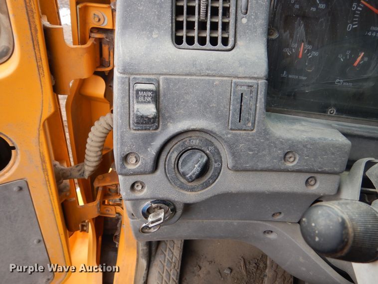 image for item HE9562 1998 Ford LT8000  hydroseeder truck