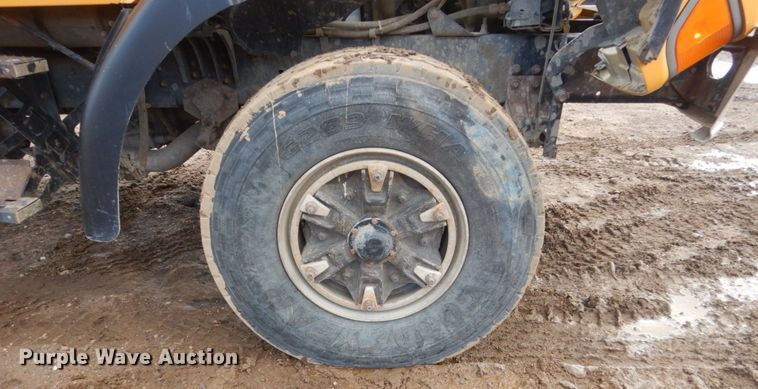 image for item HE9562 1998 Ford LT8000  hydroseeder truck