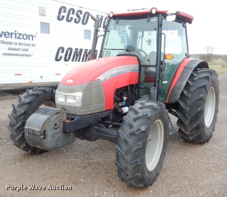 image for item HG9500 2011 McCormick T110 Max  MFWD tractor