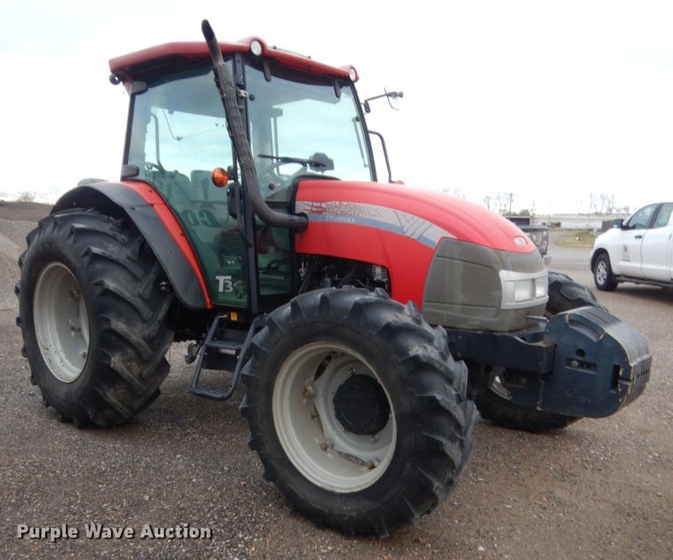 image for item HG9500 2011 McCormick T110 Max  MFWD tractor