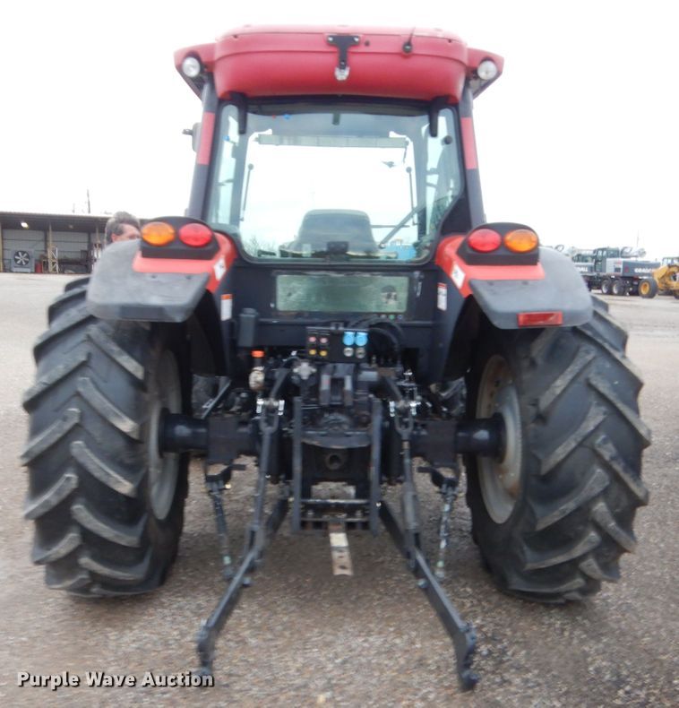 image for item HG9500 2011 McCormick T110 Max  MFWD tractor