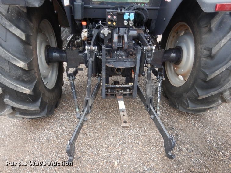 image for item HG9500 2011 McCormick T110 Max  MFWD tractor