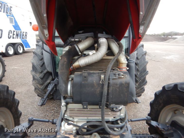 image for item HG9500 2011 McCormick T110 Max  MFWD tractor