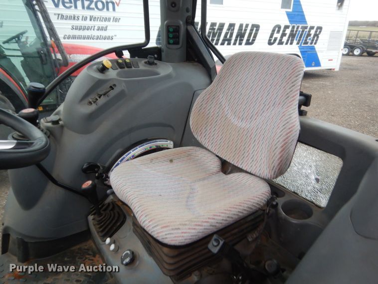 image for item HG9500 2011 McCormick T110 Max  MFWD tractor