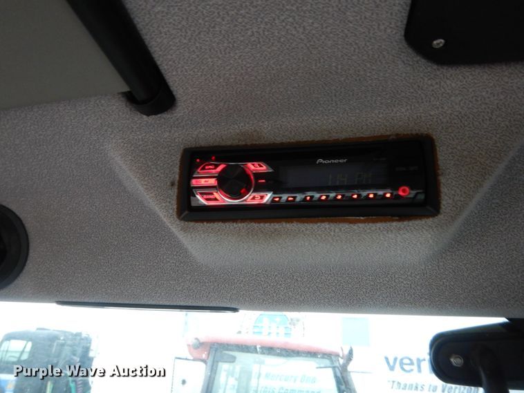 image for item HG9500 2011 McCormick T110 Max  MFWD tractor