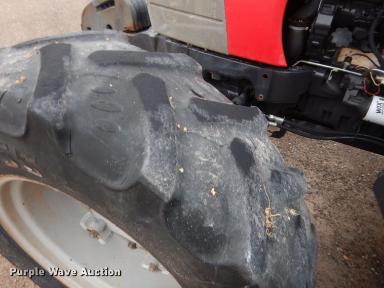 image for item HG9500 2011 McCormick T110 Max  MFWD tractor