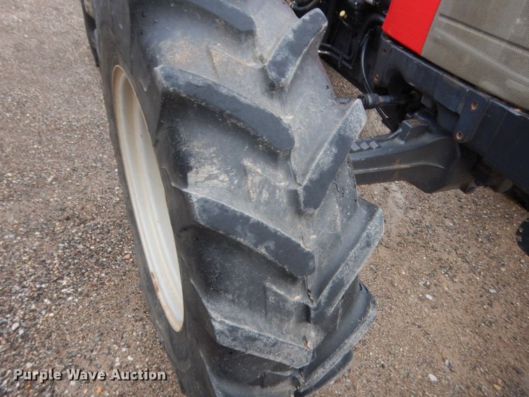 image for item HG9500 2011 McCormick T110 Max  MFWD tractor