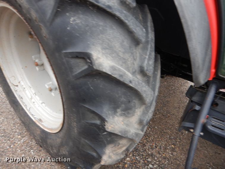 image for item HG9500 2011 McCormick T110 Max  MFWD tractor