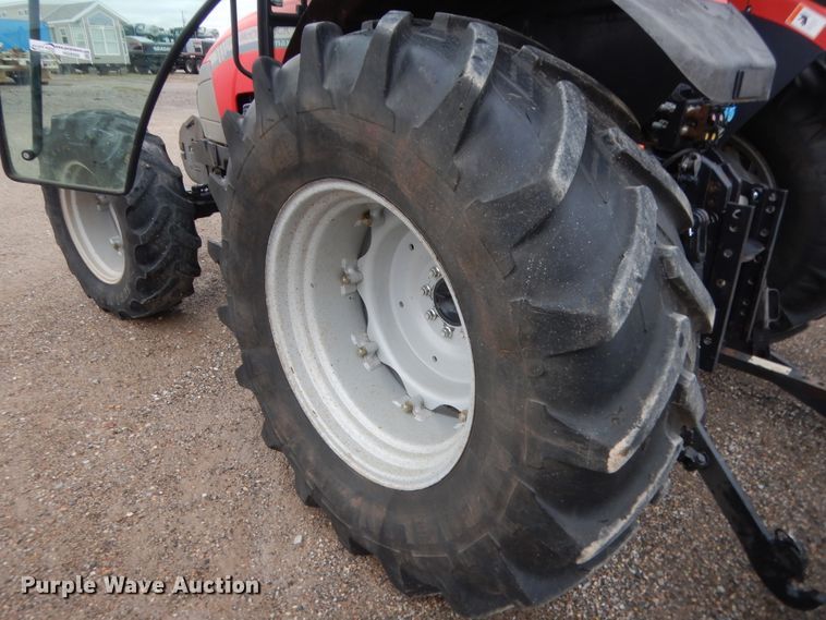 image for item HG9500 2011 McCormick T110 Max  MFWD tractor