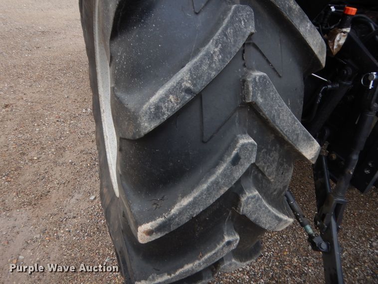 image for item HG9500 2011 McCormick T110 Max  MFWD tractor