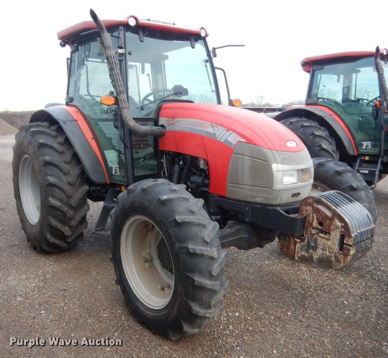 image for item HG9501 2013 McCormick T110 Max  MFWD tractor