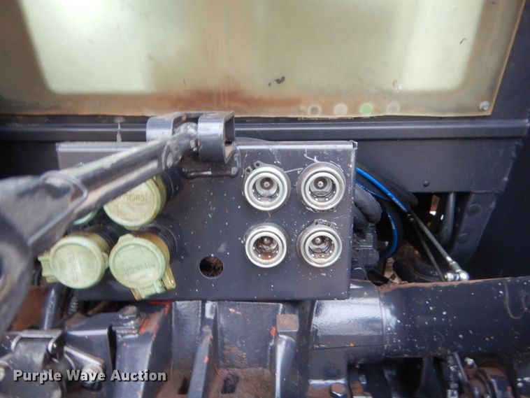 image for item HG9501 2013 McCormick T110 Max  MFWD tractor