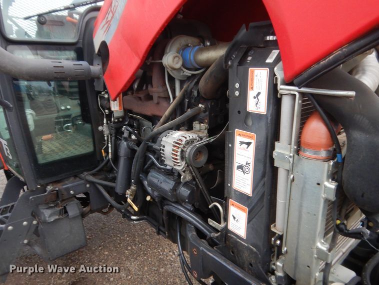 image for item HG9501 2013 McCormick T110 Max  MFWD tractor