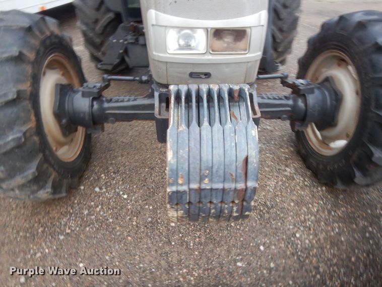 image for item HG9501 2013 McCormick T110 Max  MFWD tractor