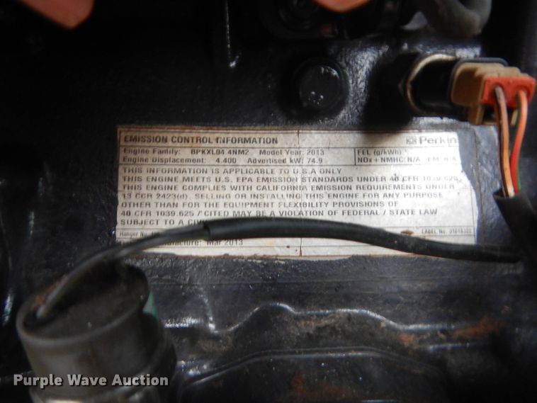 image for item HG9501 2013 McCormick T110 Max  MFWD tractor