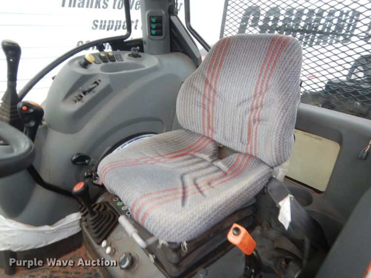 image for item HG9501 2013 McCormick T110 Max  MFWD tractor