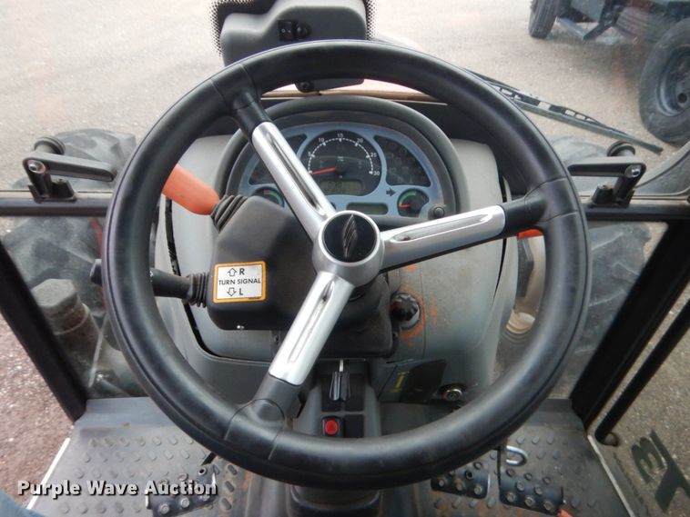 image for item HG9501 2013 McCormick T110 Max  MFWD tractor