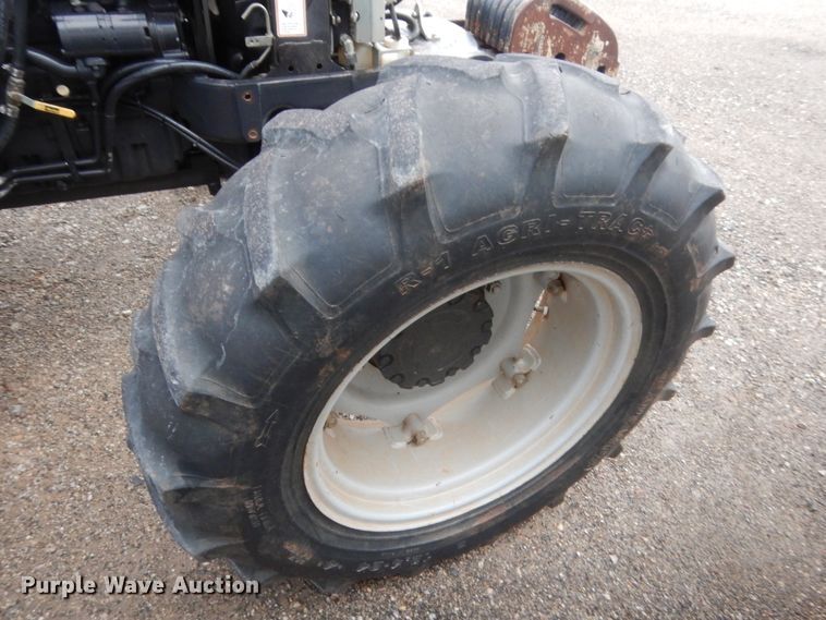 image for item HG9501 2013 McCormick T110 Max  MFWD tractor