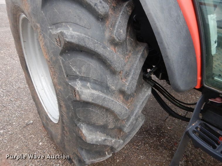 image for item HG9501 2013 McCormick T110 Max  MFWD tractor