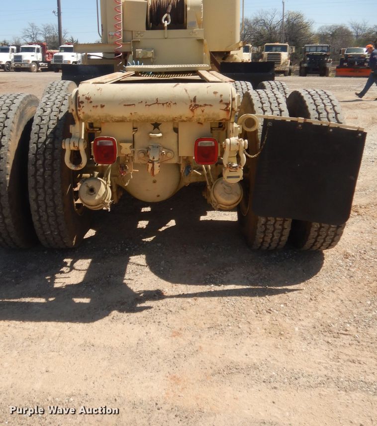 image for item HG9514 1981 Am General M916  truck cab and chassis