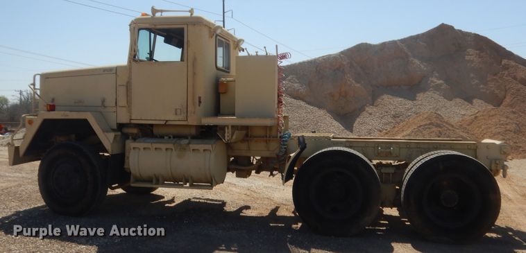 image for item HG9514 1981 Am General M916  truck cab and chassis