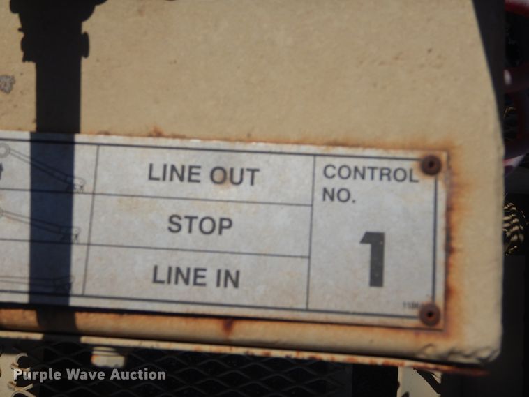 image for item HG9514 1981 Am General M916  truck cab and chassis