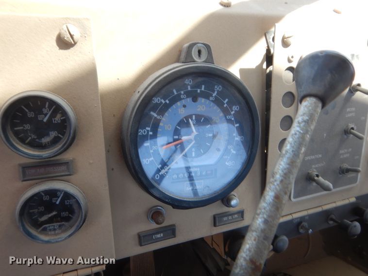 image for item HG9514 1981 Am General M916  truck cab and chassis