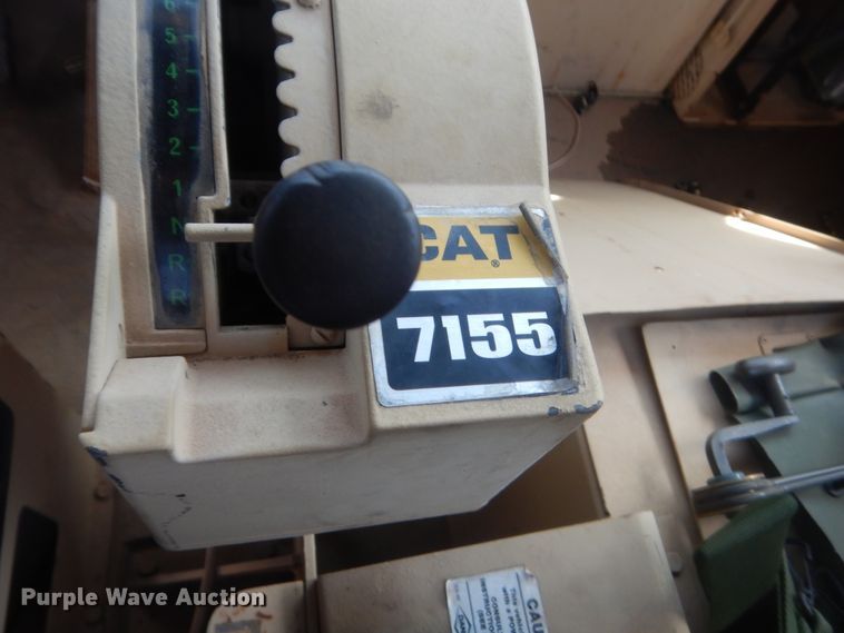 image for item HG9514 1981 Am General M916  truck cab and chassis