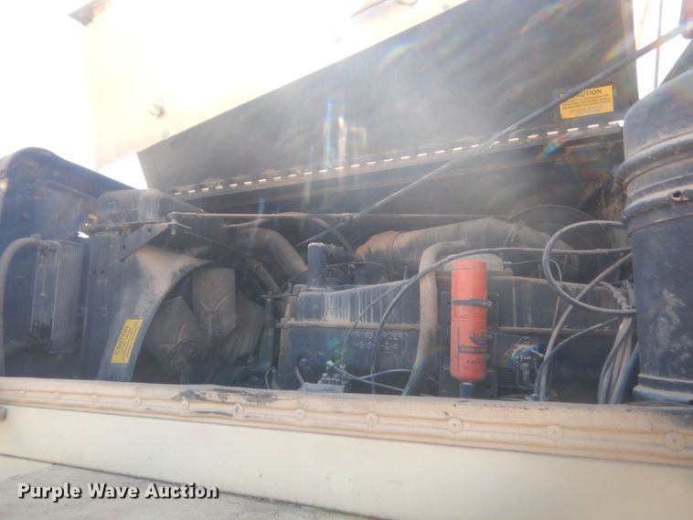 image for item HG9514 1981 Am General M916  truck cab and chassis