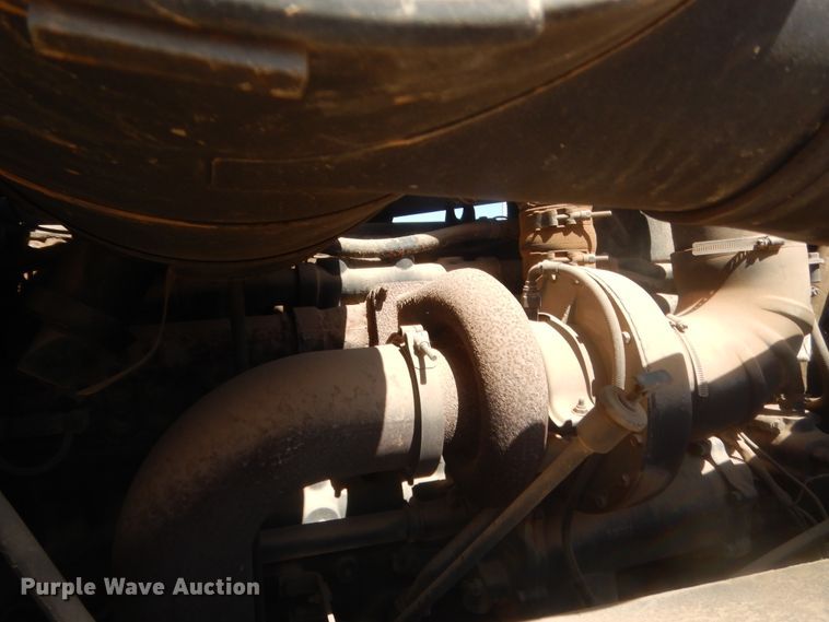 image for item HG9514 1981 Am General M916  truck cab and chassis